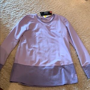 👚NWT girls under Armour cold gear top L